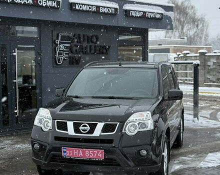 Черный Ниссан ИксТрейл, объемом двигателя 2 л и пробегом 258 тыс. км за 11999 $, фото 1 на Automoto.ua