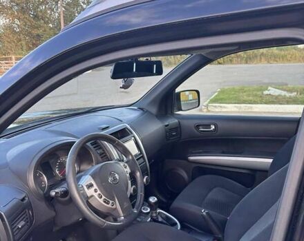Черный Ниссан ИксТрейл, объемом двигателя 2 л и пробегом 260 тыс. км за 11500 $, фото 6 на Automoto.ua