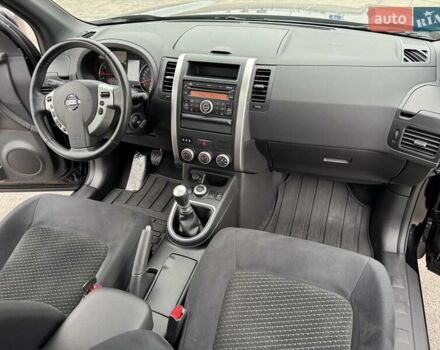 Черный Ниссан ИксТрейл, объемом двигателя 2 л и пробегом 11 тыс. км за 18500 $, фото 56 на Automoto.ua