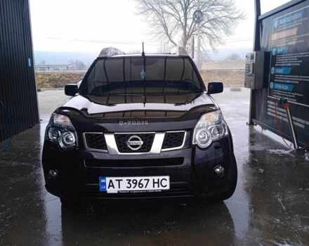 Черный Ниссан ИксТрейл, объемом двигателя 2 л и пробегом 230 тыс. км за 10200 $, фото 2 на Automoto.ua