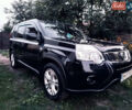 Чорний Ніссан ІксТрейл, об'ємом двигуна 2 л та пробігом 190 тис. км за 11700 $, фото 1 на Automoto.ua