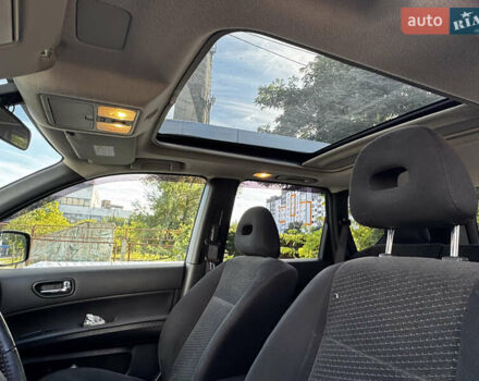 Черный Ниссан ИксТрейл, объемом двигателя 2 л и пробегом 216 тыс. км за 13000 $, фото 9 на Automoto.ua