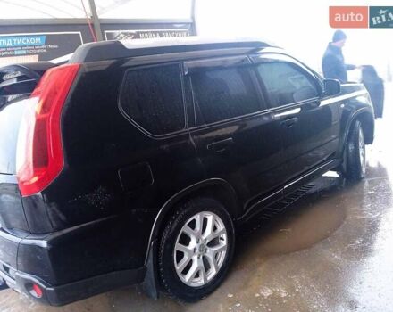 Черный Ниссан ИксТрейл, объемом двигателя 2 л и пробегом 230 тыс. км за 10400 $, фото 3 на Automoto.ua