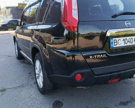 Черный Ниссан ИксТрейл, объемом двигателя 2 л и пробегом 132 тыс. км за 12800 $, фото 5 на Automoto.ua