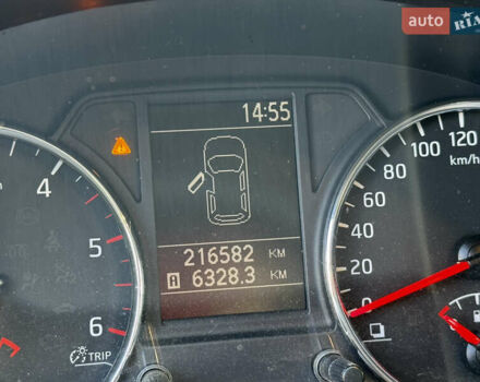 Черный Ниссан ИксТрейл, объемом двигателя 2 л и пробегом 216 тыс. км за 13000 $, фото 12 на Automoto.ua