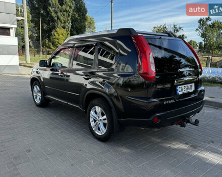 Черный Ниссан ИксТрейл, объемом двигателя 2 л и пробегом 216 тыс. км за 13000 $, фото 3 на Automoto.ua