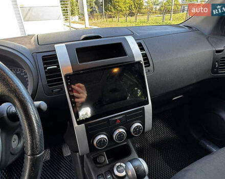 Черный Ниссан ИксТрейл, объемом двигателя 2 л и пробегом 216 тыс. км за 13000 $, фото 10 на Automoto.ua