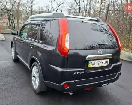 Черный Ниссан ИксТрейл, объемом двигателя 2 л и пробегом 213 тыс. км за 11950 $, фото 6 на Automoto.ua