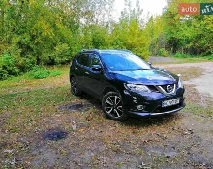 Черный Ниссан ИксТрейл, объемом двигателя 1.6 л и пробегом 220 тыс. км за 16500 $, фото 3 на Automoto.ua