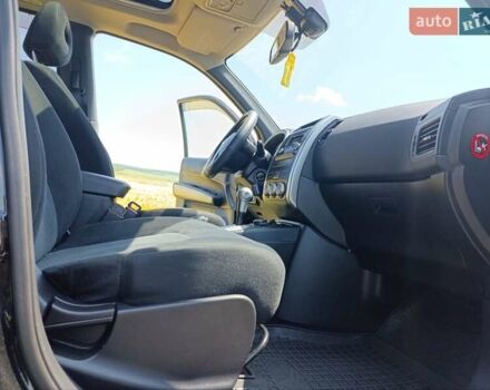 Черный Ниссан ИксТрейл, объемом двигателя 2 л и пробегом 206 тыс. км за 11600 $, фото 1 на Automoto.ua