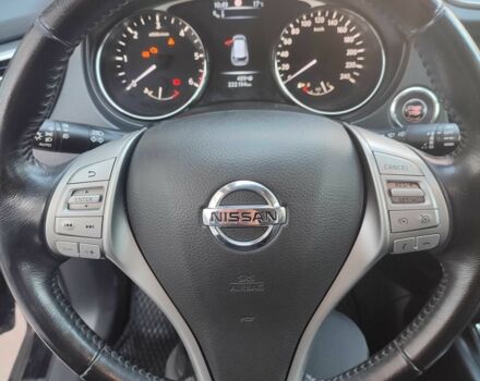Черный Ниссан ИксТрейл, объемом двигателя 1.6 л и пробегом 223 тыс. км за 15000 $, фото 9 на Automoto.ua