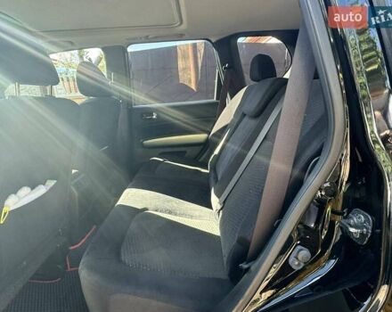 Чорний Ніссан ІксТрейл, об'ємом двигуна 2 л та пробігом 228 тис. км за 15200 $, фото 6 на Automoto.ua