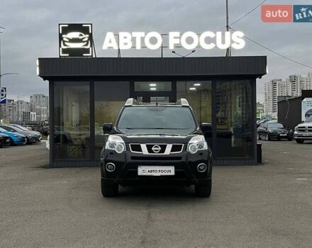 Черный Ниссан ИксТрейл, объемом двигателя 2 л и пробегом 250 тыс. км за 12990 $, фото 2 на Automoto.ua