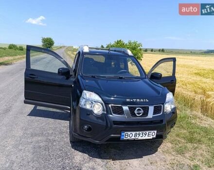 Черный Ниссан ИксТрейл, объемом двигателя 2 л и пробегом 206 тыс. км за 11600 $, фото 27 на Automoto.ua