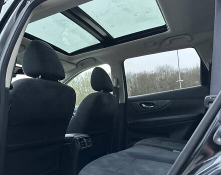 Черный Ниссан ИксТрейл, объемом двигателя 1.6 л и пробегом 200 тыс. км за 16300 $, фото 126 на Automoto.ua