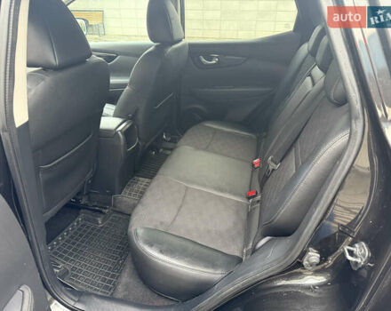 Черный Ниссан ИксТрейл, объемом двигателя 1.6 л и пробегом 130 тыс. км за 15300 $, фото 14 на Automoto.ua