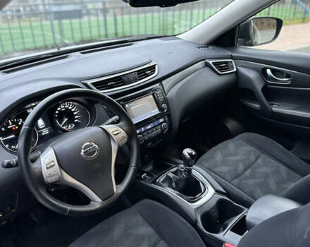 Черный Ниссан ИксТрейл, объемом двигателя 1.6 л и пробегом 200 тыс. км за 16300 $, фото 106 на Automoto.ua