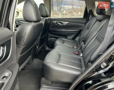 Черный Ниссан ИксТрейл, объемом двигателя 1.6 л и пробегом 211 тыс. км за 16200 $, фото 9 на Automoto.ua