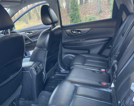 Черный Ниссан ИксТрейл, объемом двигателя 1.6 л и пробегом 180 тыс. км за 15900 $, фото 28 на Automoto.ua