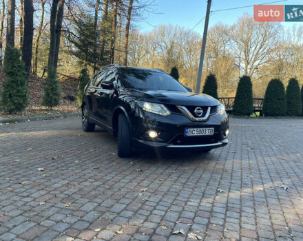 Черный Ниссан ИксТрейл, объемом двигателя 1.6 л и пробегом 180 тыс. км за 15900 $, фото 3 на Automoto.ua