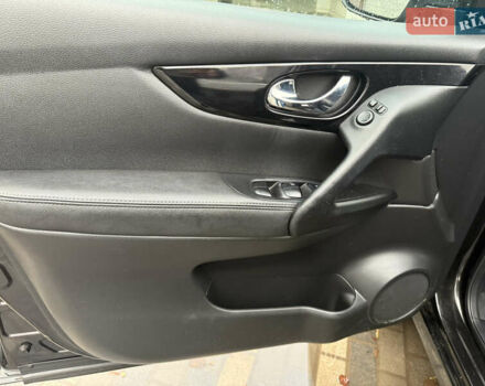 Черный Ниссан ИксТрейл, объемом двигателя 1.6 л и пробегом 130 тыс. км за 15300 $, фото 15 на Automoto.ua