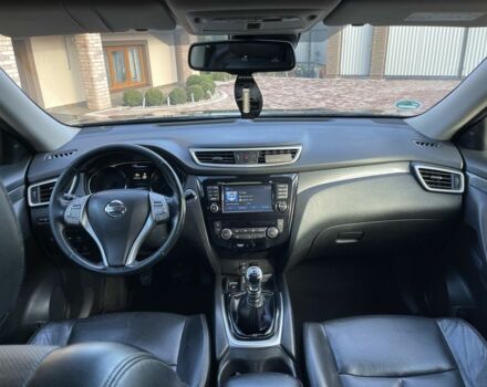 Черный Ниссан ИксТрейл, объемом двигателя 1.6 л и пробегом 186 тыс. км за 14750 $, фото 6 на Automoto.ua