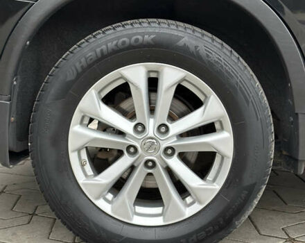 Черный Ниссан ИксТрейл, объемом двигателя 1.6 л и пробегом 200 тыс. км за 16300 $, фото 69 на Automoto.ua