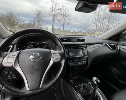 Черный Ниссан ИксТрейл, объемом двигателя 1.6 л и пробегом 211 тыс. км за 16200 $, фото 10 на Automoto.ua