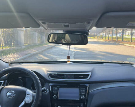 Черный Ниссан ИксТрейл, объемом двигателя 1.6 л и пробегом 211 тыс. км за 16200 $, фото 5 на Automoto.ua