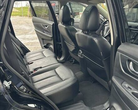 Черный Ниссан ИксТрейл, объемом двигателя 1.6 л и пробегом 230 тыс. км за 14200 $, фото 5 на Automoto.ua