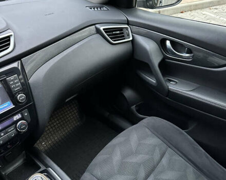 Черный Ниссан ИксТрейл, объемом двигателя 1.6 л и пробегом 200 тыс. км за 16300 $, фото 92 на Automoto.ua