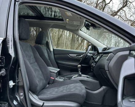 Черный Ниссан ИксТрейл, объемом двигателя 1.6 л и пробегом 200 тыс. км за 16300 $, фото 96 на Automoto.ua