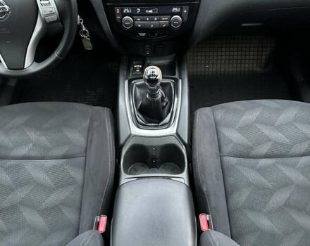 Черный Ниссан ИксТрейл, объемом двигателя 1.6 л и пробегом 200 тыс. км за 16300 $, фото 117 на Automoto.ua