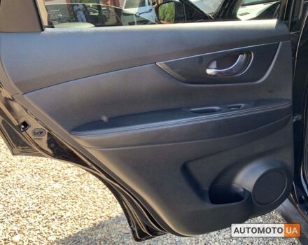 Черный Ниссан ИксТрейл, объемом двигателя 1.6 л и пробегом 195 тыс. км за 17250 $, фото 18 на Automoto.ua