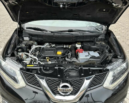 Черный Ниссан ИксТрейл, объемом двигателя 1.6 л и пробегом 200 тыс. км за 16300 $, фото 135 на Automoto.ua