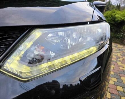 Черный Ниссан ИксТрейл, объемом двигателя 1.6 л и пробегом 2 тыс. км за 7500 $, фото 8 на Automoto.ua