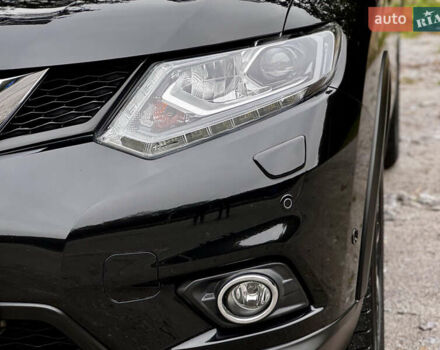 Черный Ниссан ИксТрейл, объемом двигателя 1.6 л и пробегом 160 тыс. км за 17600 $, фото 26 на Automoto.ua