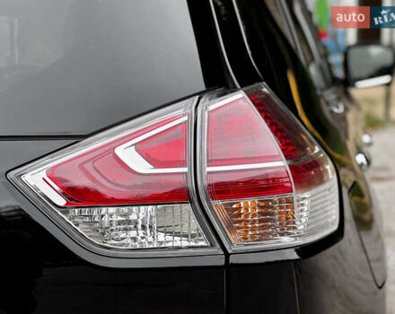 Черный Ниссан ИксТрейл, объемом двигателя 1.6 л и пробегом 160 тыс. км за 17600 $, фото 40 на Automoto.ua