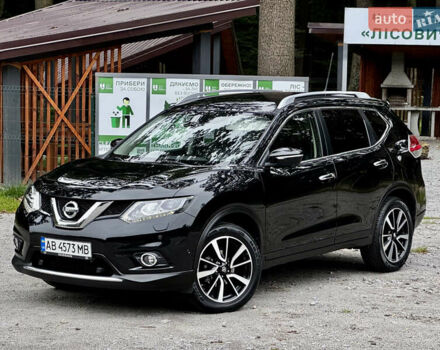 Черный Ниссан ИксТрейл, объемом двигателя 1.6 л и пробегом 160 тыс. км за 17600 $, фото 5 на Automoto.ua