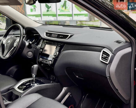 Черный Ниссан ИксТрейл, объемом двигателя 1.6 л и пробегом 160 тыс. км за 17600 $, фото 52 на Automoto.ua