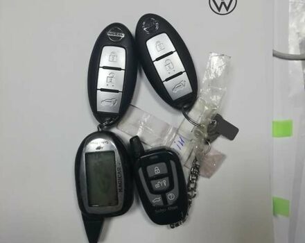 Черный Ниссан ИксТрейл, объемом двигателя 2 л и пробегом 153 тыс. км за 15500 $, фото 8 на Automoto.ua