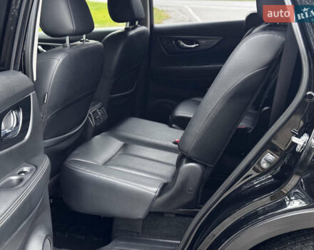 Черный Ниссан ИксТрейл, объемом двигателя 1.6 л и пробегом 160 тыс. км за 17600 $, фото 93 на Automoto.ua