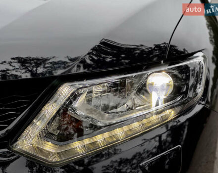 Черный Ниссан ИксТрейл, объемом двигателя 1.6 л и пробегом 160 тыс. км за 17600 $, фото 86 на Automoto.ua