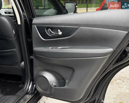 Черный Ниссан ИксТрейл, объемом двигателя 1.6 л и пробегом 160 тыс. км за 17600 $, фото 64 на Automoto.ua