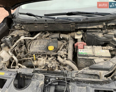Черный Ниссан ИксТрейл, объемом двигателя 1.6 л и пробегом 210 тыс. км за 12800 $, фото 9 на Automoto.ua
