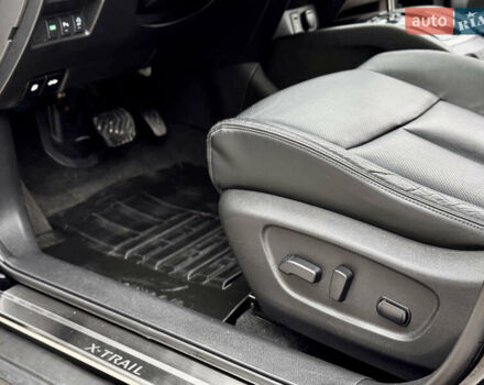 Черный Ниссан ИксТрейл, объемом двигателя 1.6 л и пробегом 160 тыс. км за 17600 $, фото 47 на Automoto.ua