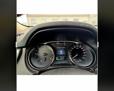 Черный Ниссан ИксТрейл, объемом двигателя 1.6 л и пробегом 228 тыс. км за 16800 $, фото 5 на Automoto.ua