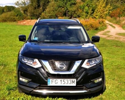 Черный Ниссан ИксТрейл, объемом двигателя 2 л и пробегом 169 тыс. км за 7953 $, фото 3 на Automoto.ua