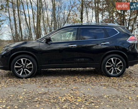 Черный Ниссан ИксТрейл, объемом двигателя 1.6 л и пробегом 215 тыс. км за 18200 $, фото 7 на Automoto.ua