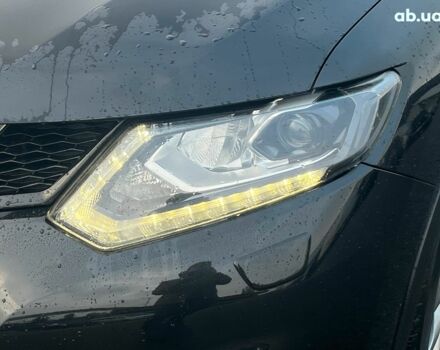 Черный Ниссан ИксТрейл, объемом двигателя 2.5 л и пробегом 92 тыс. км за 22990 $, фото 4 на Automoto.ua